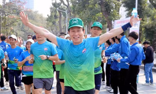 Bí thư Thành ủy Hải Phòng xuống đường chạy vì thành phố xanh, thân thiện 