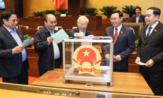 Quốc hội bầu Tổng Kiểm toán, phê chuẩn bổ nhiệm hai bộ trưởng