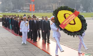 Lãnh đạo Đảng, Nhà nước vào Lăng viếng Chủ tịch Hồ Chí Minh