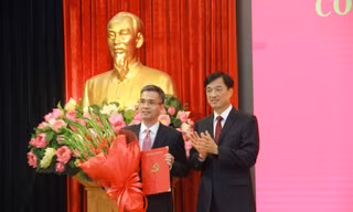 Ban Bí thư Trung ương Đảng bổ nhiệm, chỉ định, chuẩn y nhân sự