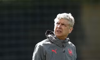 HLV Wenger thừa nhận bị Arsenal sa thải