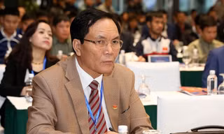 Ông Cấn Văn Nghĩa 