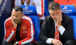 M.U thua ngược, Van Gaal cay đắng