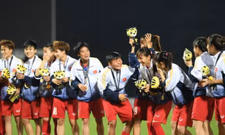 Lần thứ 5 vô địch SEA Games, tuyển bóng đá nữ vỡ òa niềm vui