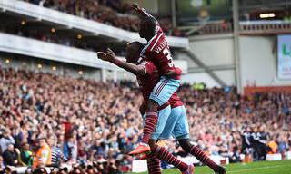 Man City nuốt chén chua cay trước West Ham
