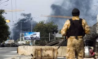 Giao tranh giữa quân ly khai và quân Ukraine gần sân bay Donetsk vào ngày 1/10.