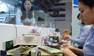 Cần cơ cấu lại các khoản chi để ưu tiên cho phòng, chống dịch. Ảnh minh họa: Phạm Thanh