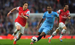 Arsenal-Man City (1-1): Níu chân nhau ở Emirates