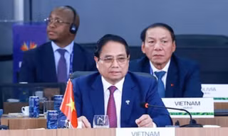 Thủ tướng nêu 3 đề xuất quan trọng tại Phiên thảo luận cấp cao BRICS mở rộng