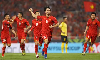 VIDEO: Mục kích Công Phượng 'bắn hạ' thủ thành Malaysia