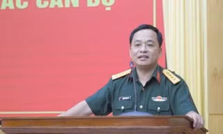 Bản tin 8H: Bổ nhiệm Phó Tư lệnh Quân khu 4