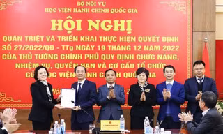 Bản tin 8H: Quyết định của Thủ tướng, Bộ trưởng Bộ Nội vụ về công tác tổ chức, nhân sự
