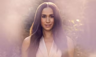 Meghan Markle không xinh đẹp nhưng thông minh