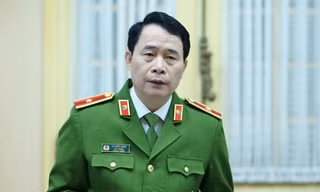 Bản tin 8H: Thăng quân hàm Trung tướng cho Thứ trưởng Công an Lê Quốc Hùng