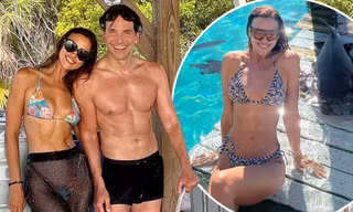 Irina Shayk diện bikini sexy, tựa vai tình cũ Bradley Cooper thân mật