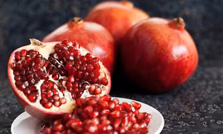Lý do bạn nên thường xuyên ăn quả lựu