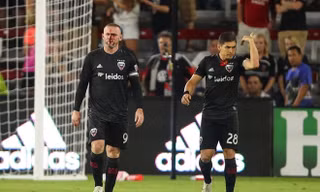 Rooney ghi bàn đầu tiên cho DC United