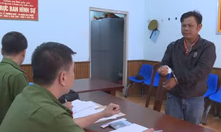 Bị dọa cho nghỉ việc, bảo vệ đâm chết nữ quản lý
