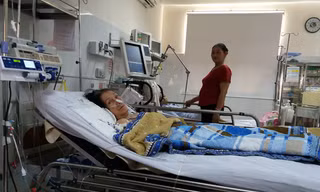 Cụ bà bị ngưng tim, ngưng thở 6 lần trong một buổi sáng vì mắc bệnh lạ đang được điều trị tại viện