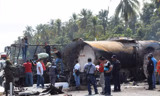Hiện trường vụ tai nạn. Ảnh: Reuters