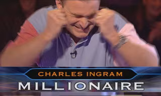 Charles Ingram trong khoảnh khắc trả lời đúng câu hỏi số 10 của chương trình "Ai là triệu phú?"