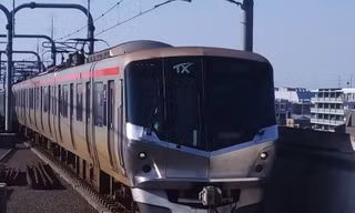 Một đoàn tàu thuộc tuyến đường sắt Tsukuba Express. Ảnh: Twitter