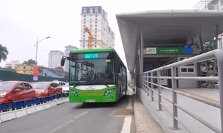 Giải cứu nhà xe ế khách bằng... buýt nhanh BRT?