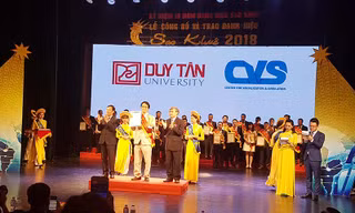 TS. Lê Nguyên Bảo, Phó hiệu trưởng Đại học Duy Tân - Trưởng nhóm nghiên cứu sản phẩm nhận danh hiệu Sản phẩm tiêu biểu của ngành Phần mềm, Dịch vụ CNTT VN tại Giải thưởng Sao Khuê
