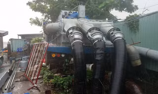 4 máy thay siêu máy bơm chống ngập cho đường Nguyễn Hữu Cảnh