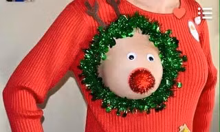 Xuất hiện áo len 'đặc chủng' cho mẹ bỉm sữa dịp Noel