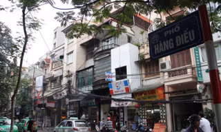 Nhà phố thương mại sẽ “thất thủ” nếu cấm xe máy?