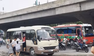 Theo ông Hà Huy Quang, hiện thành phố Hà Nội đang tồn tại trên 39.000 lượt xe chưa phù hợp quy hoạch/tháng. Ảnh: T.Đảng