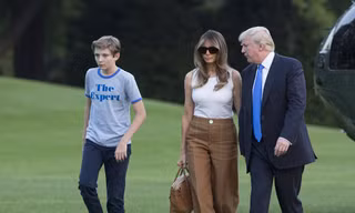 Tổng thống Trump đón vợ và con trai đến sống tại Nhà Trắng