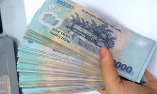 'Vợ hờ' của cán bộ CSGT vay tiền tỷ rồi...mất khả năng trả nợ