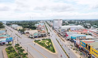Cả huyện bị cắt nước do công ty cấp nước 'không biết' tiền dân đóng đi đâu