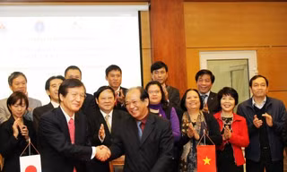 Các đại biểu tại lễ ký kết. Ảnh: Thái Hà