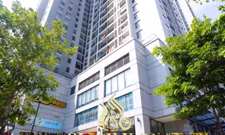 Lùm xùm tại chung cư Goldsilk Complex (Vạn Phúc, Hà Đông, Hà Nội) xảy ra giữa cư dân và chủ đầu tư dự án vì cư dân không đồng ý mức tính phí dịch vụ Ảnh: Mạnh Cường