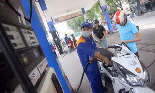 Doanh nghiệp xăng dầu âm quỹ bình ổn gần 1.000 tỷ đồng