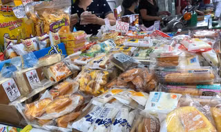 Bánh kẹo ngoại nhập “3 không” tràn ngập thị trường 
