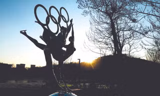 Khó khăn bủa vây Olympic Bắc Kinh 2022