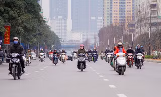 Đường Nguyễn Chí Thanh (Hà Nội), con đường từng được mệnh danh là con đường đẹp nhất Việt Nam một thời đã được thay đổi "diện mạo" với 10 làn xe.