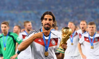 Nhà vô địch World Cup 2014 giải nghệ ở tuổi 34