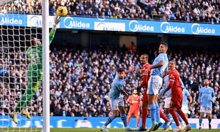 Man City-Liverpool: Đại chiến bất phân thắng bại 