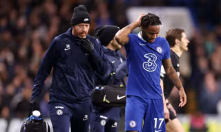 Họa vô đơn chí, Chelsea thua cay đắng Man City
