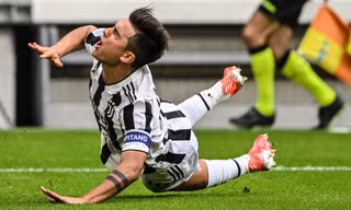 Juventus mất hai tiền đạo chủ lực trước đại chiến với Chelsea