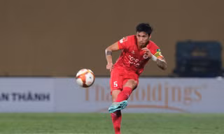 Quang Hải, Văn Hậu nói gì khi giúp CAHN vượt qua CLB cũ giành chức vô địch V-League 2023?