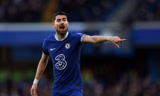 Arsenal gây sốc với Jorginho vào ngày cuối cùng