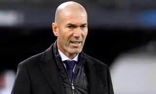 HLV Zidane rời Real Madrid vào cuối mùa