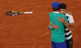 Alcaraz và Sinner nói gì sau trận chung kết Roland Garros dài nhất lịch sử?