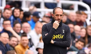 Tottenham sa thải HLV chỉ sau 4 trận